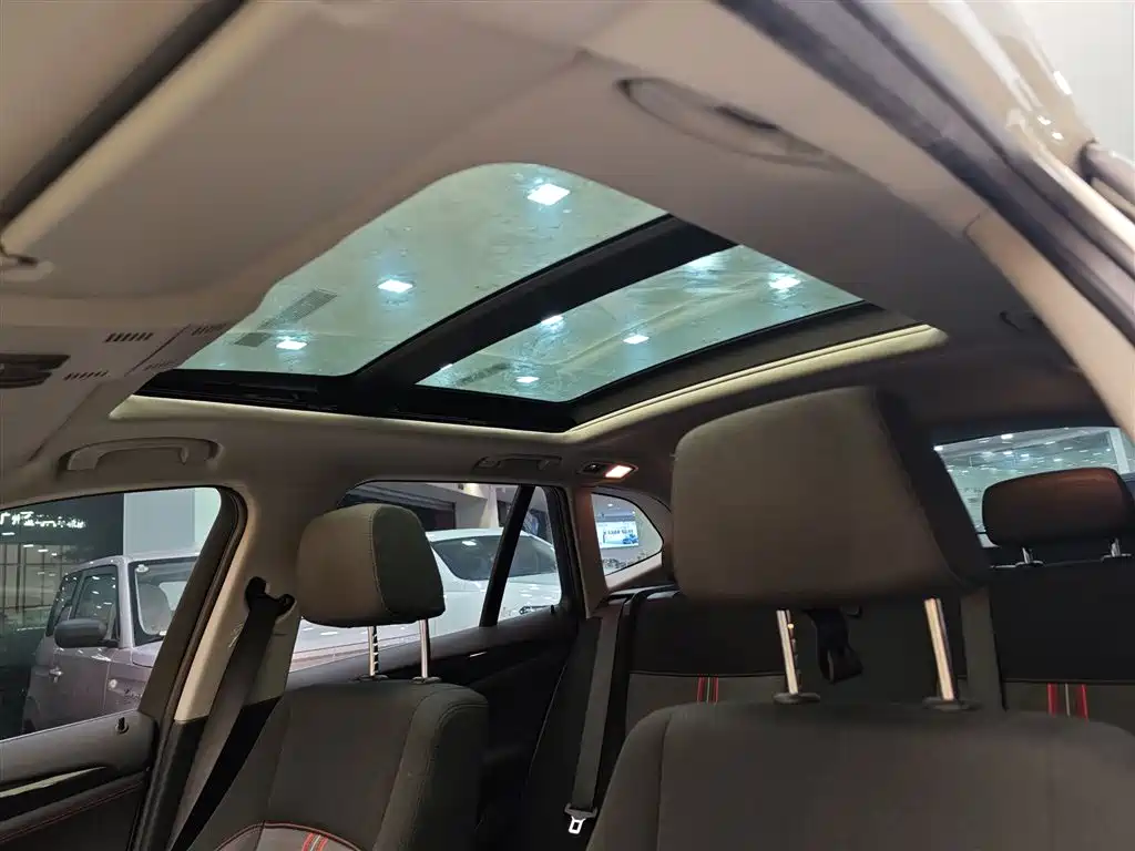 BMW X1 2013 sDrive18i Sport Design Package фото 14