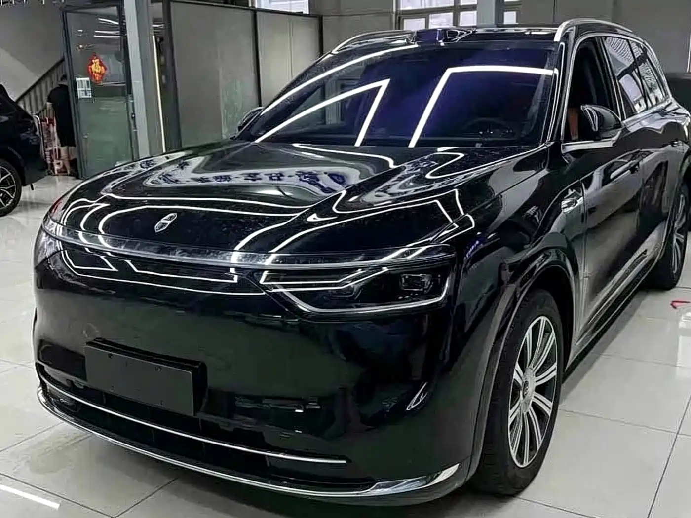 AITO Wenjie AITO M8 2025 Range Extender Max+ Edition 53.4kWh 5-seater