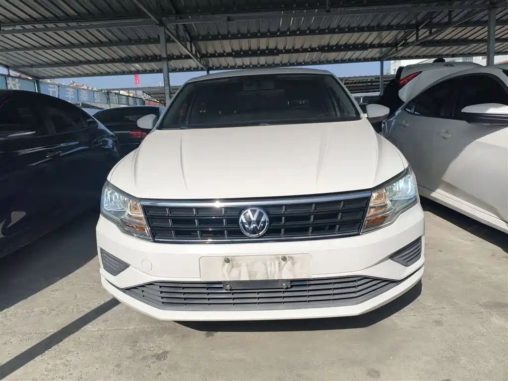 Volkswagen Jetta 2017 1.5L Automatic Fashion фото 3