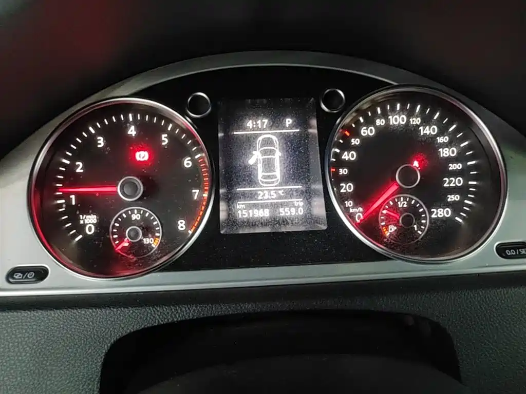 Volkswagen FAW-Volkswagen CC 2016 Model 1.8TSI Premium фото 12