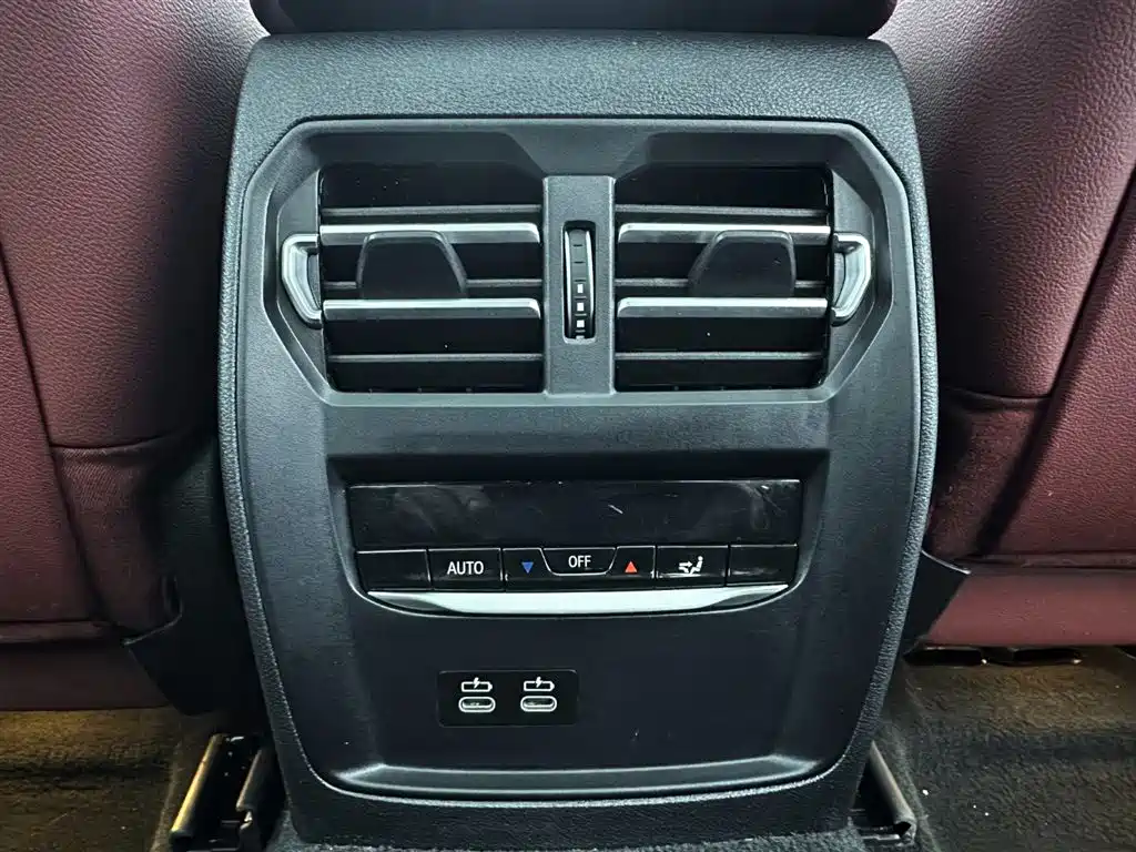 BMW 3 Series 2023 320Li M Sport Package фото 23
