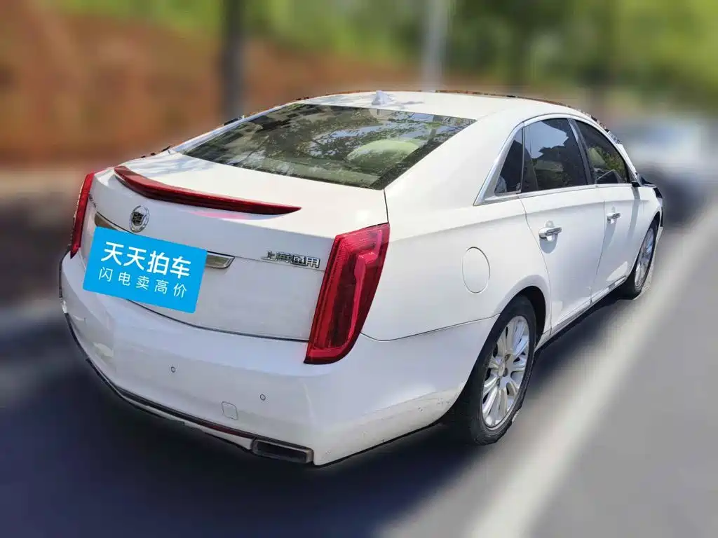 Photo 5 - Cadillac XTS