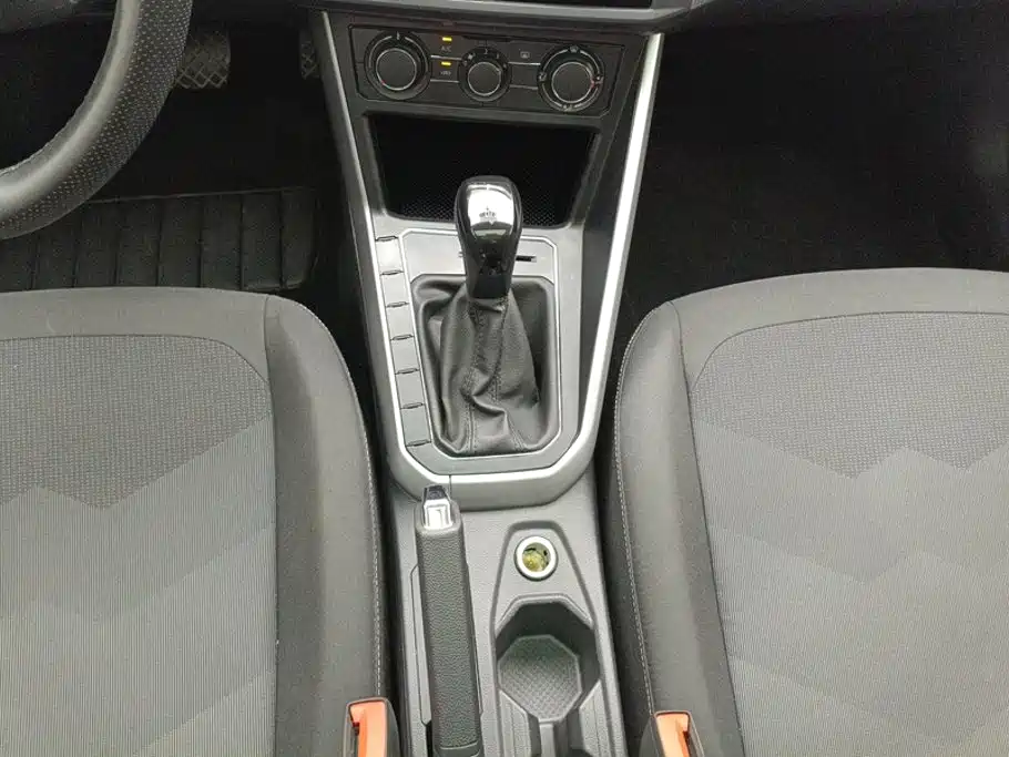 Фото 16 - Volkswagen Polo