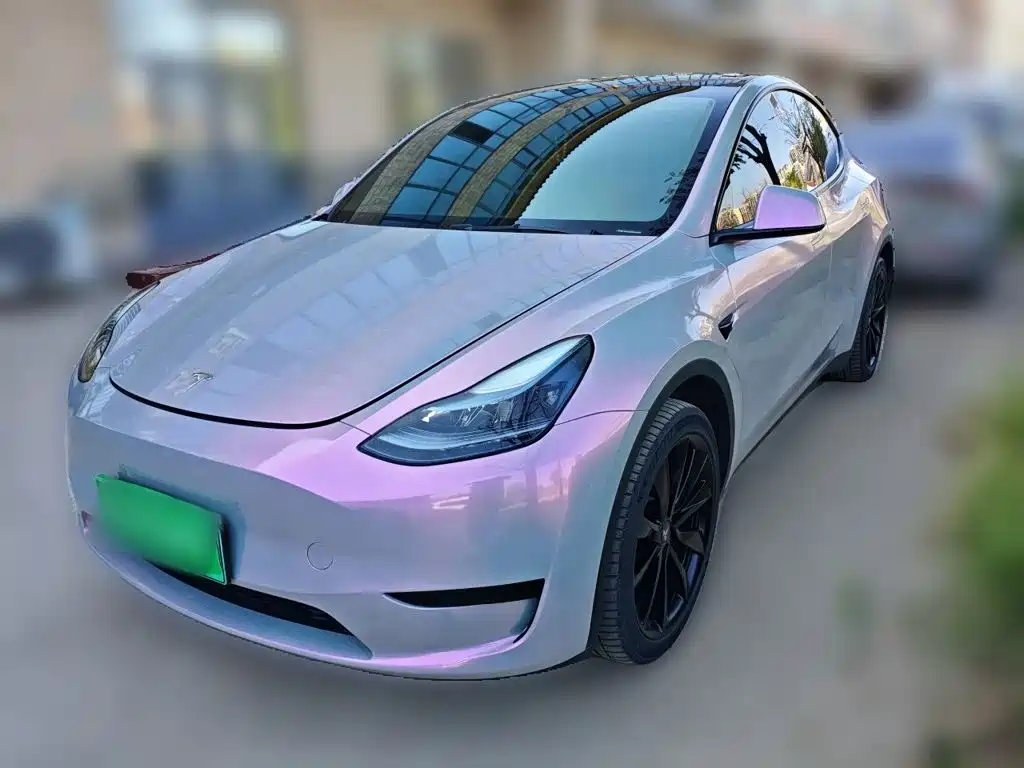 Photo 2 - Tesla Model Y