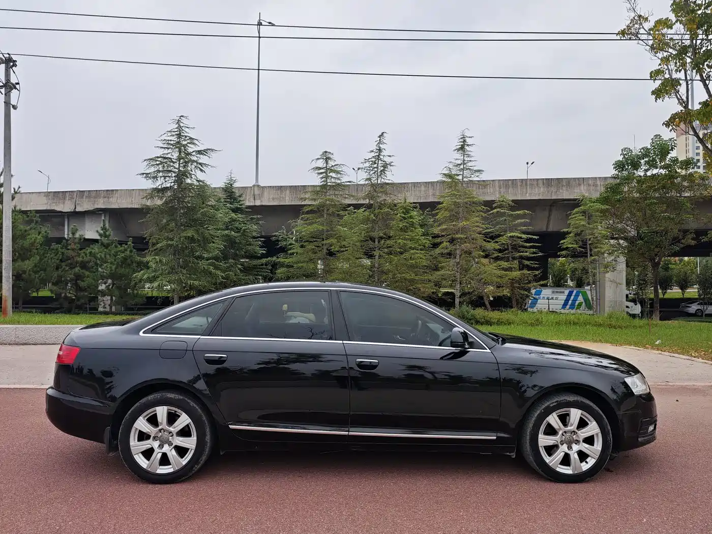 Audi A6L 2011 2011 Model 2.4L Luxury