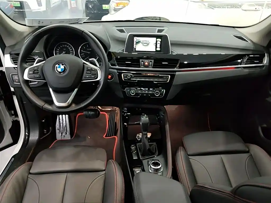BMW X1 2016 sDrive20Li Luxury Model фото 10