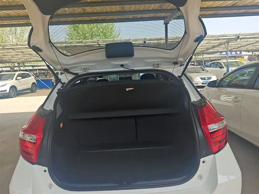 Toyota YARiS L Zhi Xuan 2016 Facelift 1.5G CVT Dynamic Edition фото 19