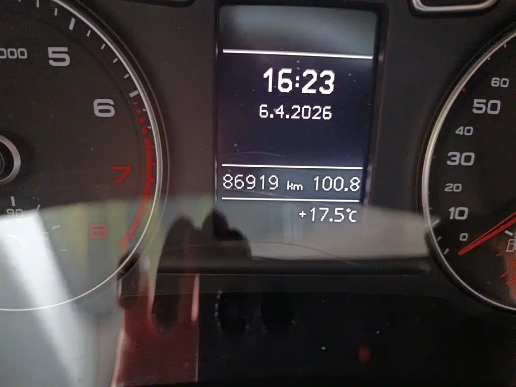 Audi Q3 2015 35 TFSI Comfort фото 5