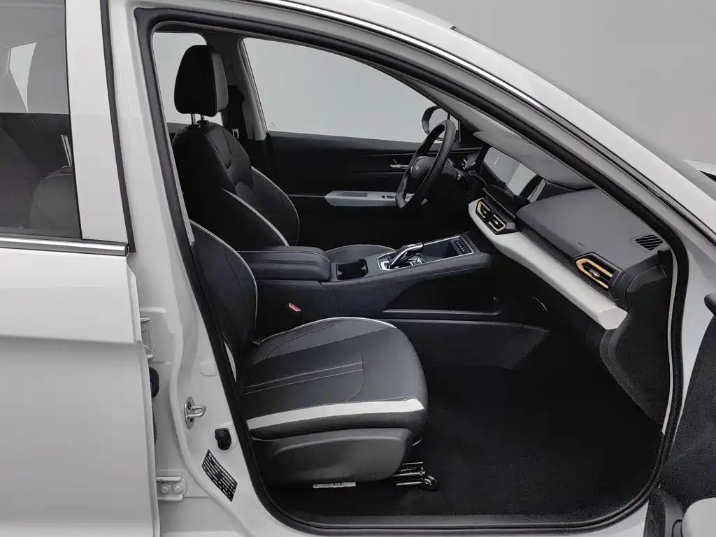 Dongfeng Aeolus Dongfeng Fengshen E70 2026 2023 Facelift PRO Smart Drive Edition