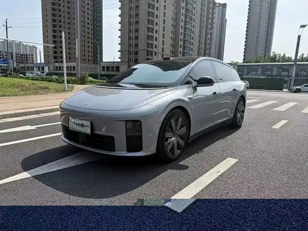 Li Auto i6 2026 2025 4WD Base Model