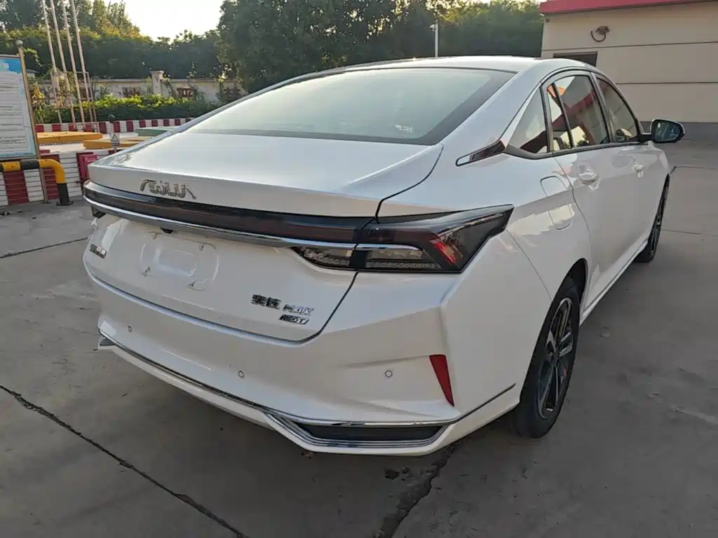Dongfeng Aeolus Yixuan MAX 2023 2024 1.5T Prestige Edition