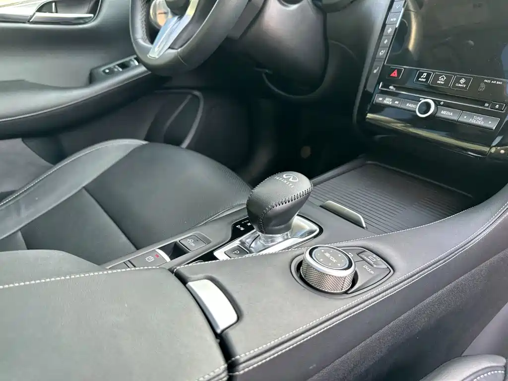 Infiniti QX50 2022 2020 Facelift 2.0T 4WD Elite Edition