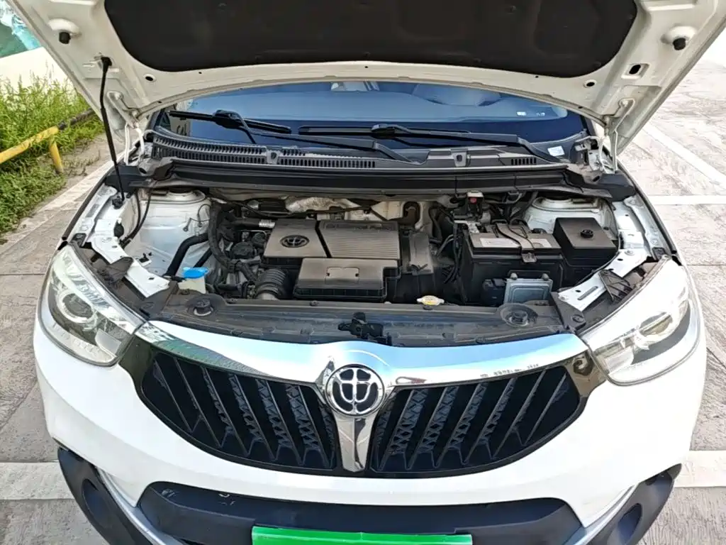Zhonghua V3 2016 2016 1.5L Automatic Smart