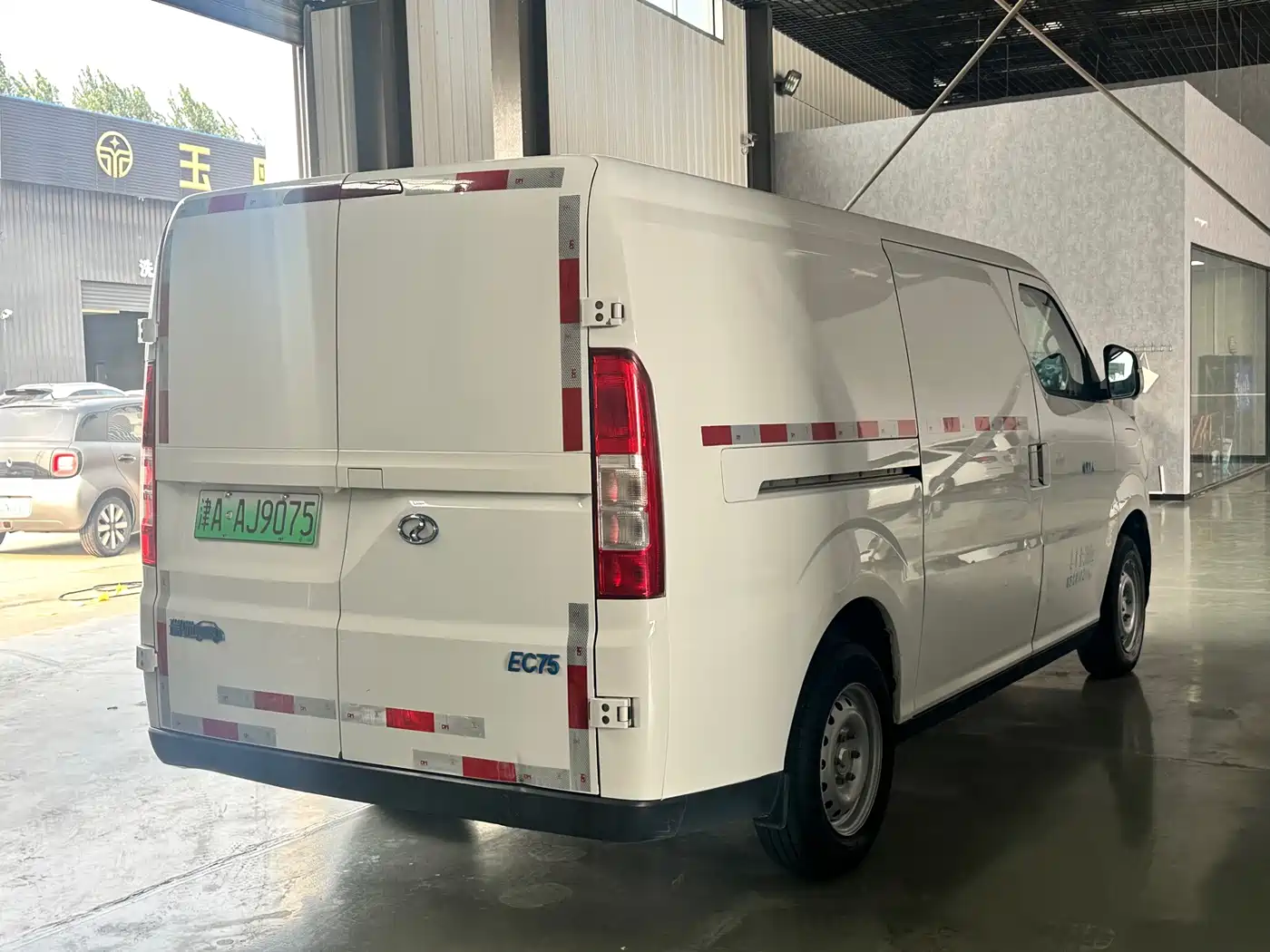 Ruichi New Energy EC75 2024 2023 Pioneer II 41.86kWh