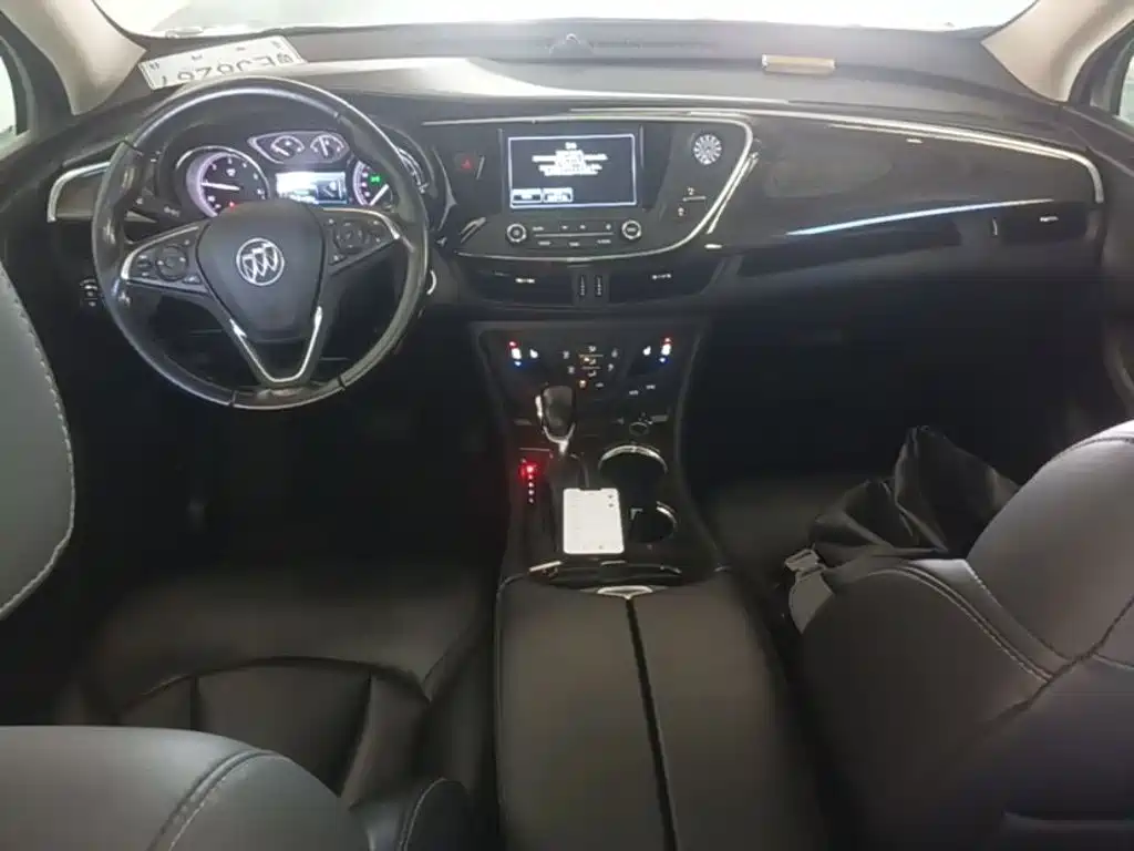 Фото 10 - Buick Envision Plus