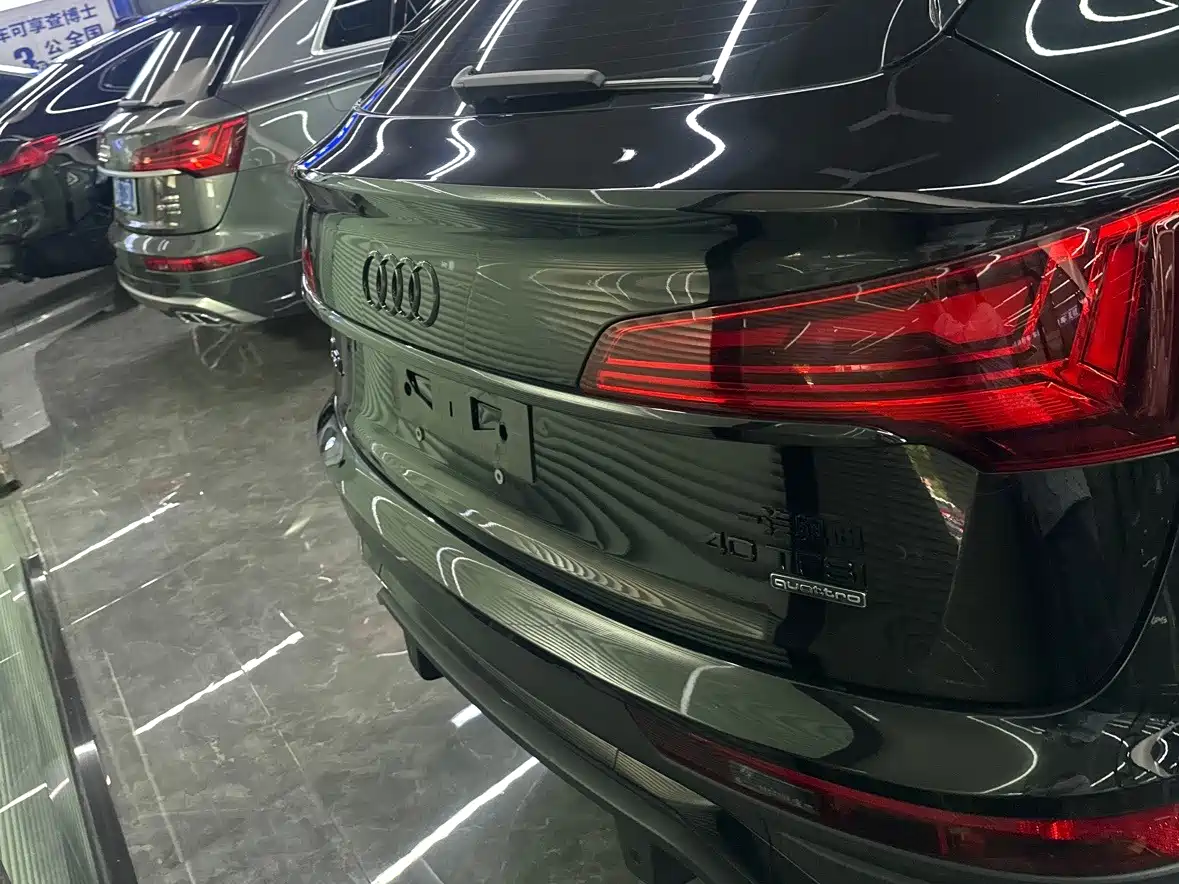 2023 Audi Q5L Sportback