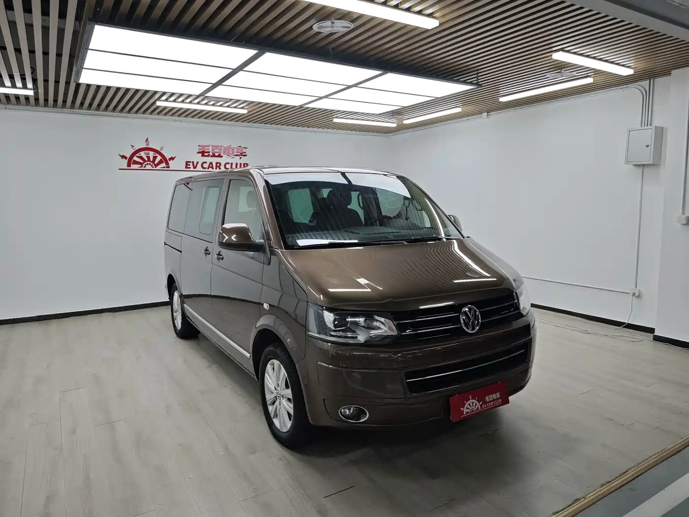 Volkswagen Multivan 2015 2012 2.0TSI 4WD Premium