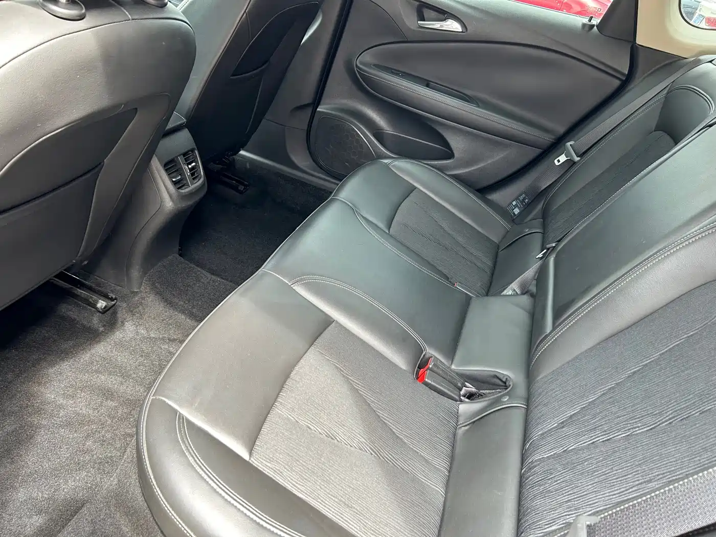 Buick Verano 2016 2015 Sedan 20T Dual-clutch Leading