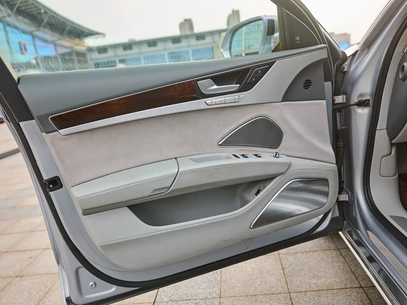 Audi A8 2014 A8L 60 TFSI quattro Exclusive фото 20