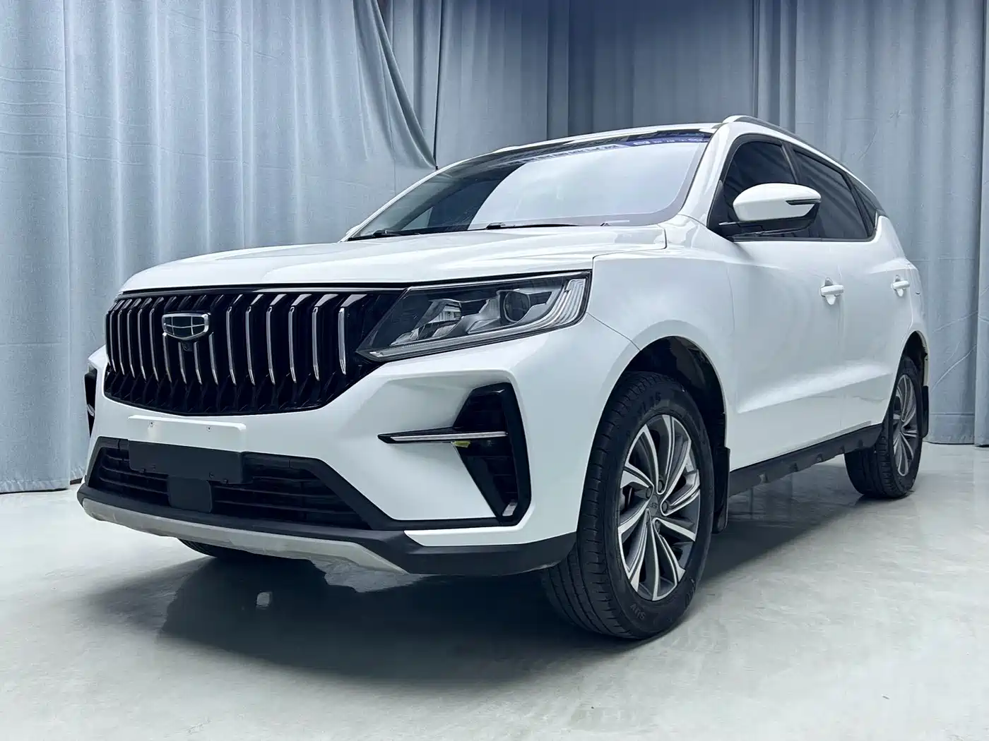 GEELY AUTOMOBILE VISION X6