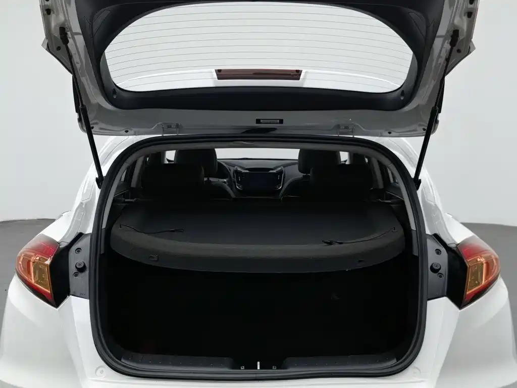 Photo 16 - Changan Eado XT