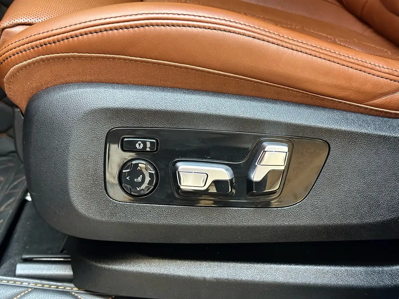 BMW X7 2020 xDrive40i Premium M Sport Package фото 11