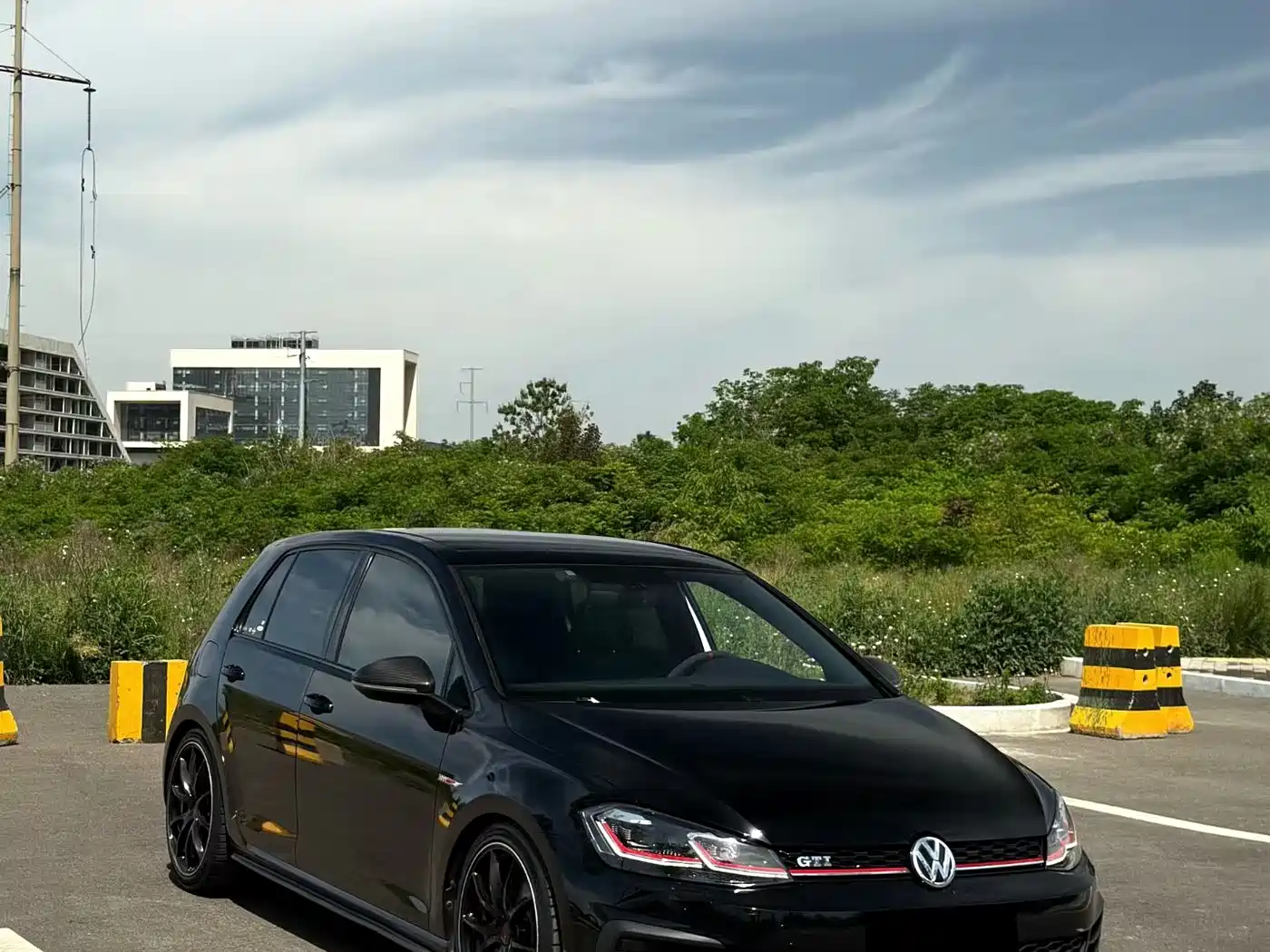 Volkswagen Golf GTI 2018 2.0TSI GTI фото 3
