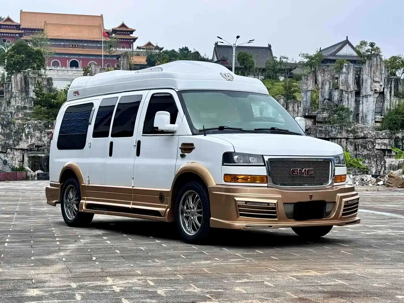 GMC Savana 2013 2013 5.3L AWD Leader Edition