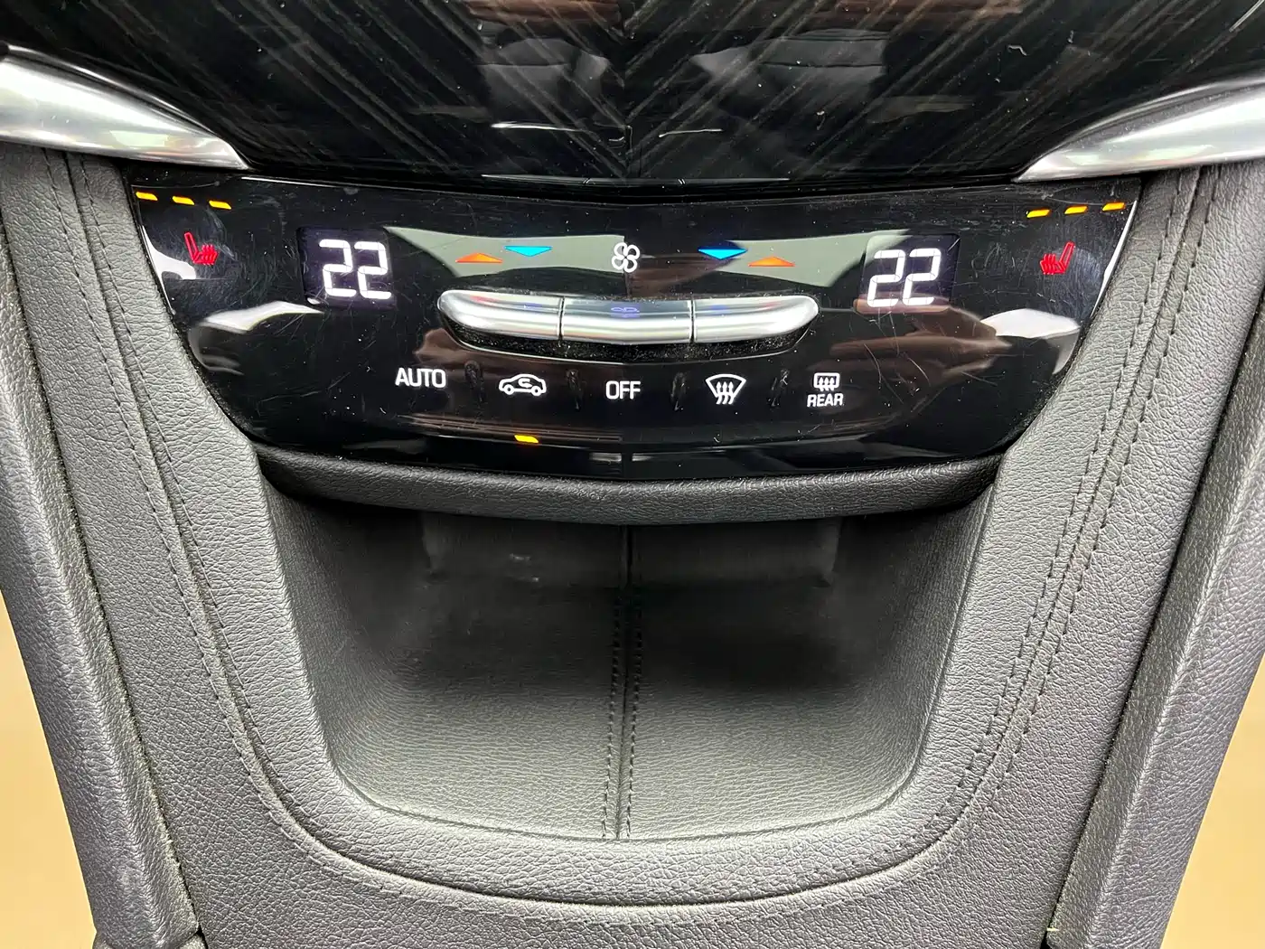 Cadillac XT6 2020 28T 6-Seater Luxury Model фото 16