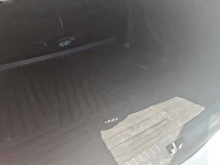 TOYOTA YARIS L TO ENJOY