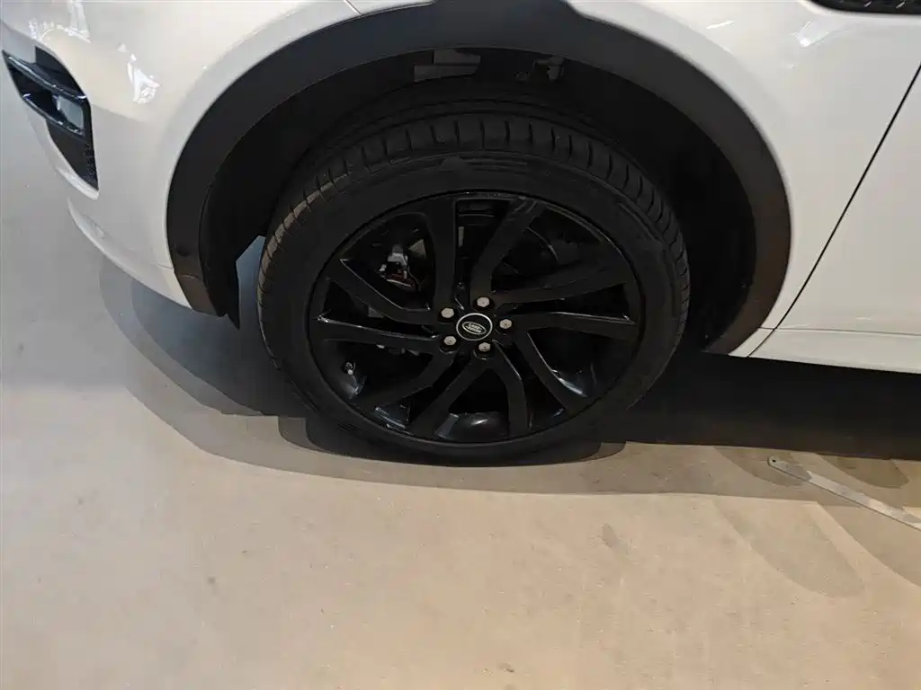 Land Rover Discovery Sport 2019 240PS SE Dynamic Edition China VI фото 23