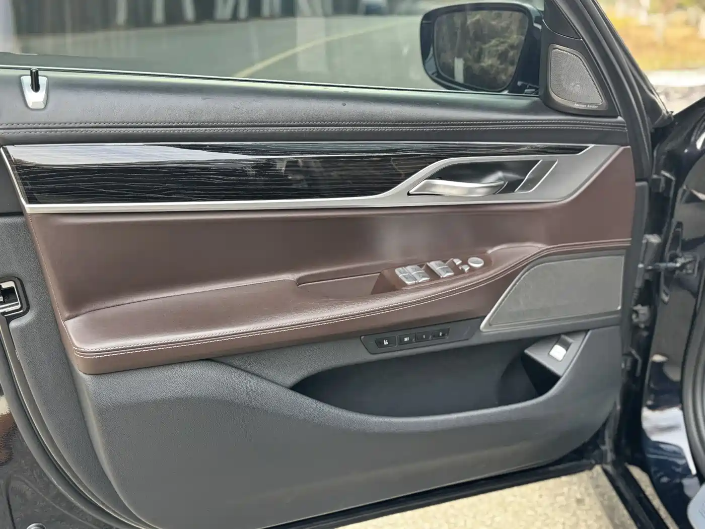 BMW 7 Series 2019 Facelift 730Li M Sport Package фото 17