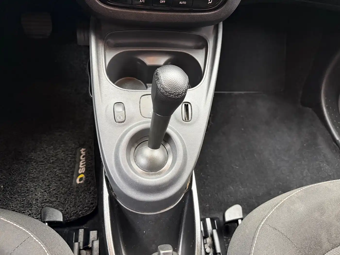 smart fortwo 2019 2019 0.9T 66kW Hardtop Wind Edition China VI