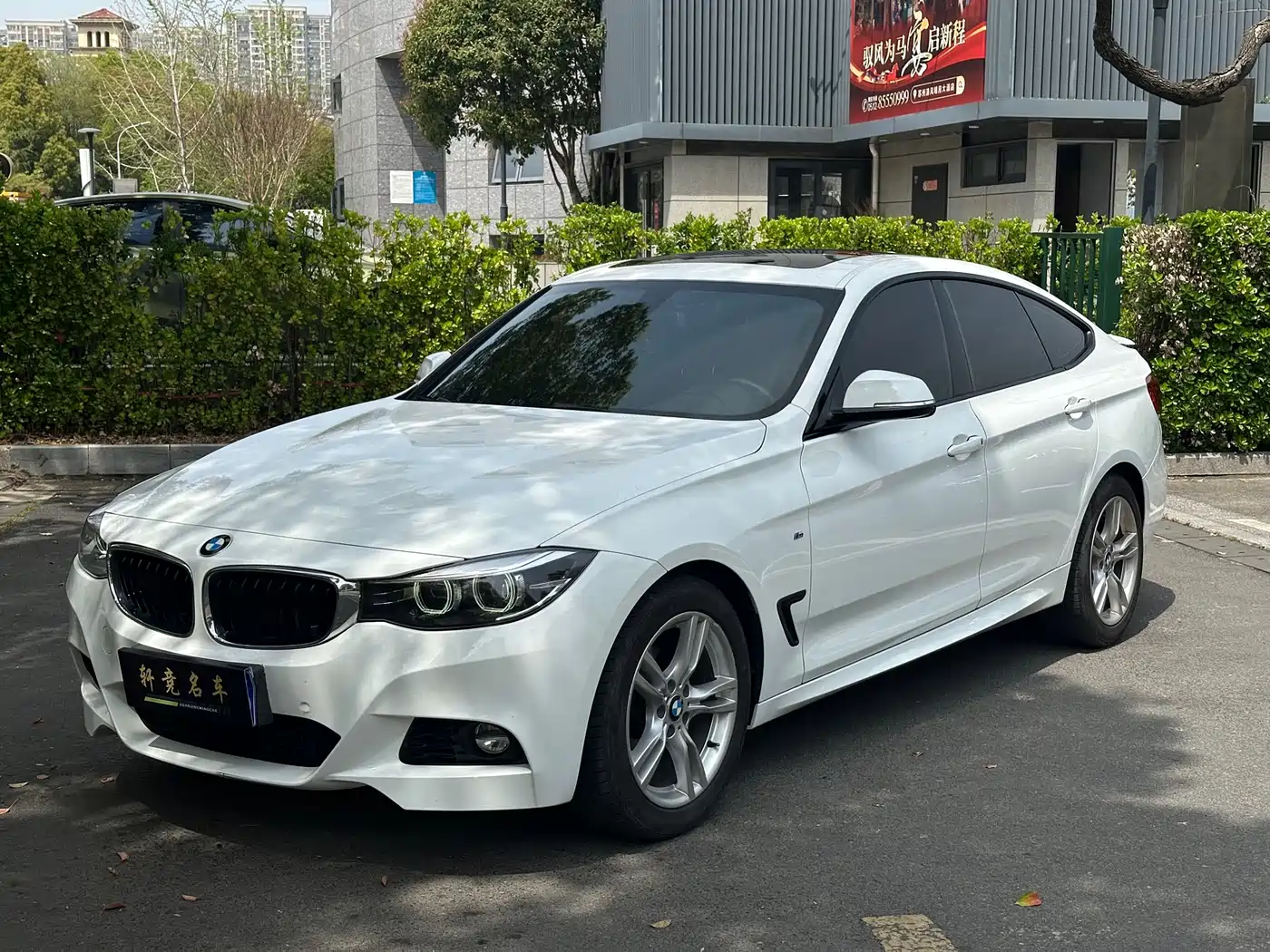 BMW 3 Series GT 2019 320i M Sport Model фото 2