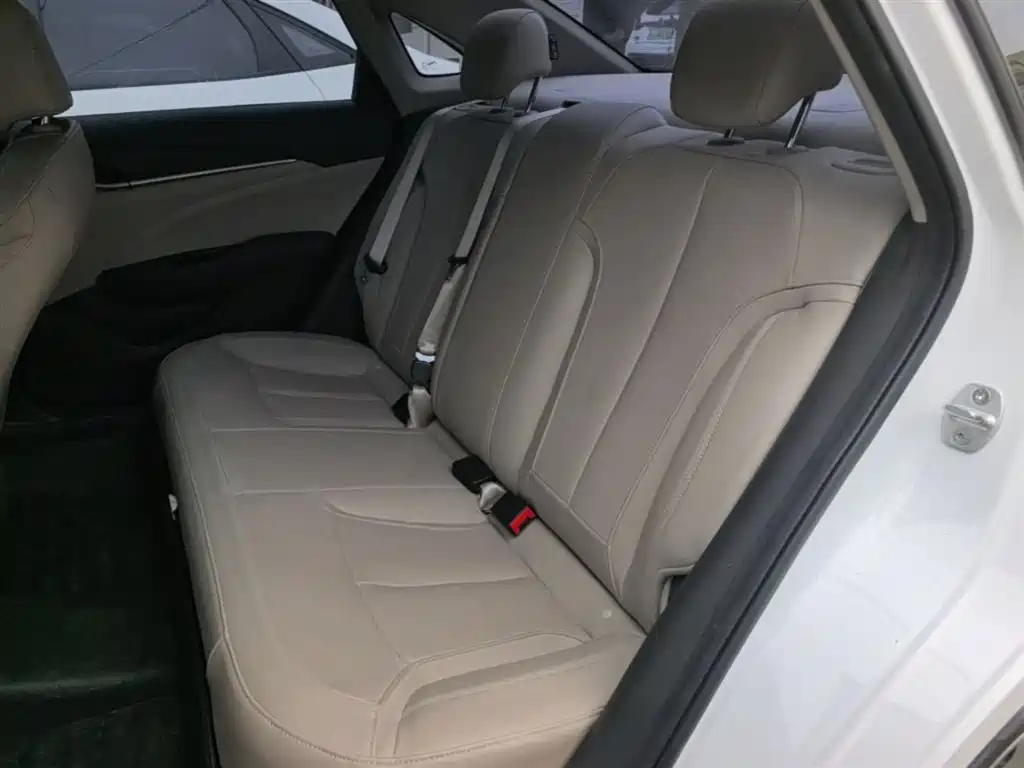 Buick Excelle 2019 15T DCT Connected Elite Type China VI фото 17