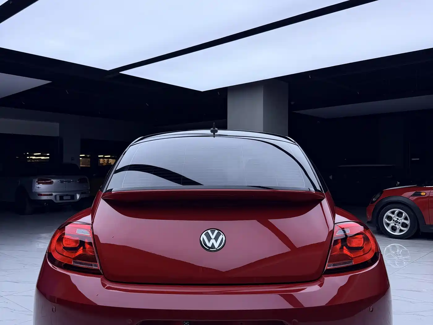 Volkswagen Beetle 2014 1.4TSI Fashion Edition фото 6