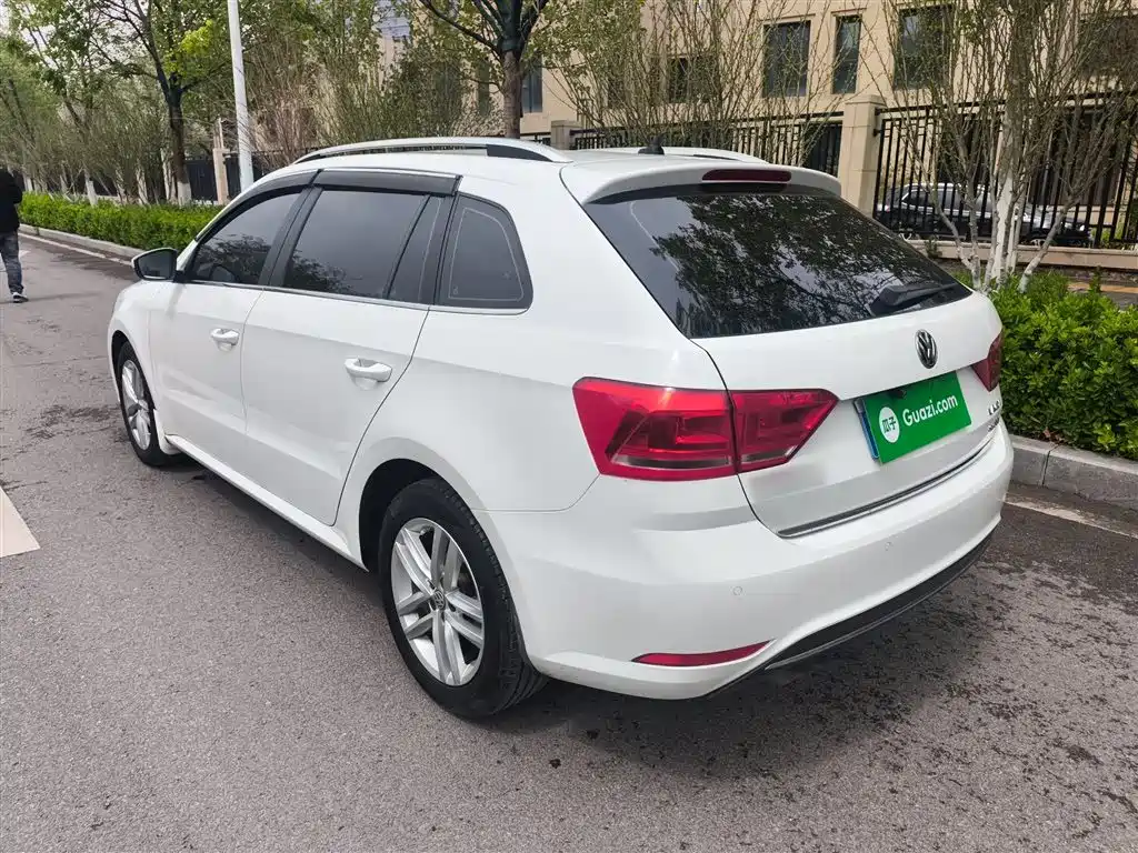 Volkswagen Lavida Tour 2017 230TSI DSG Comfort Edition фото 14