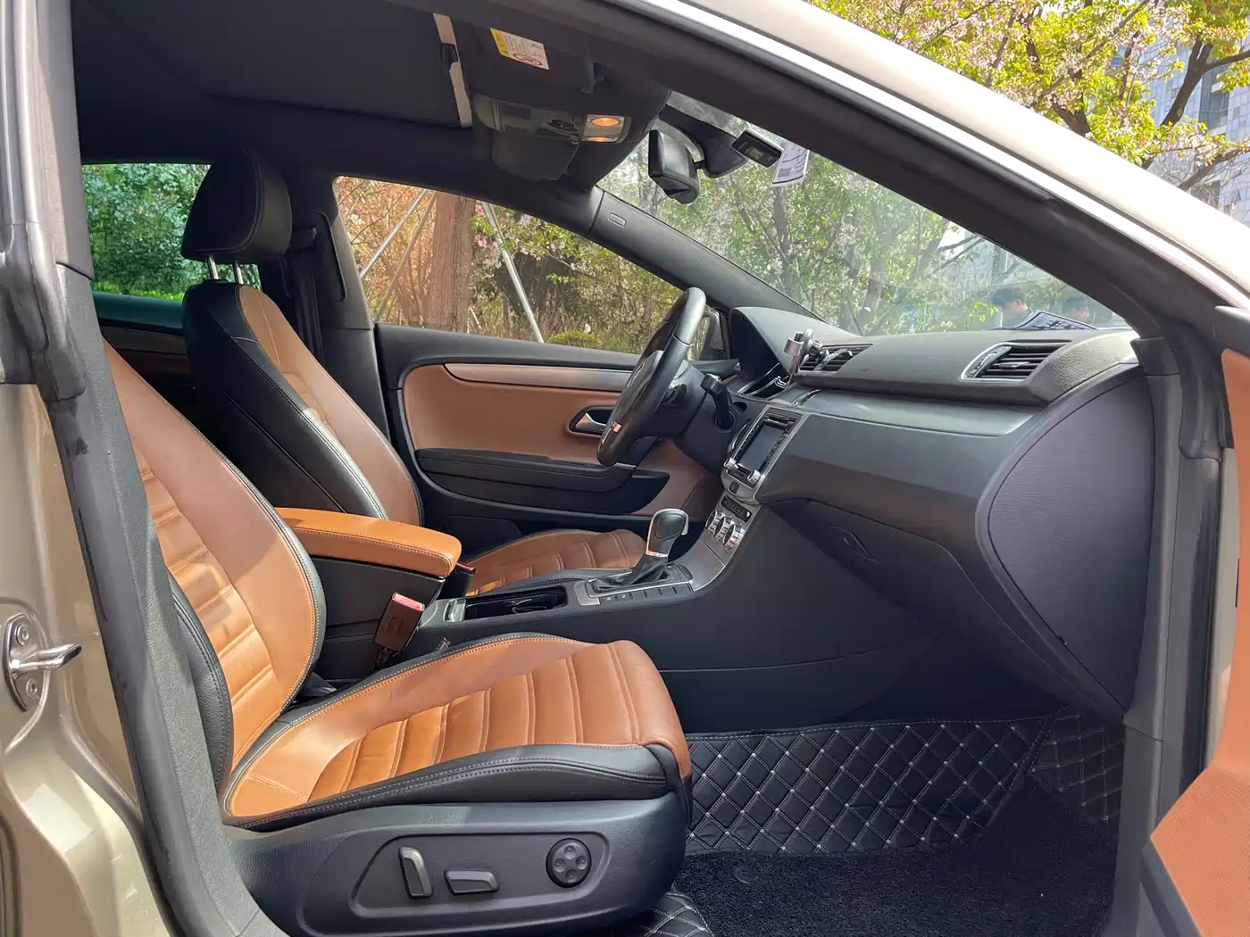 Volkswagen FAW-Volkswagen CC 2015 2.0TSI Luxury фото 9