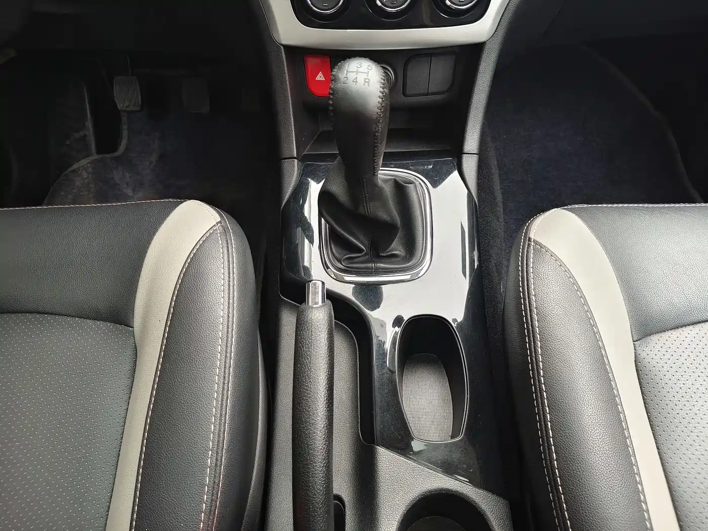 BAIC Huansu H3 2016 2015 1.5L Manual Luxury