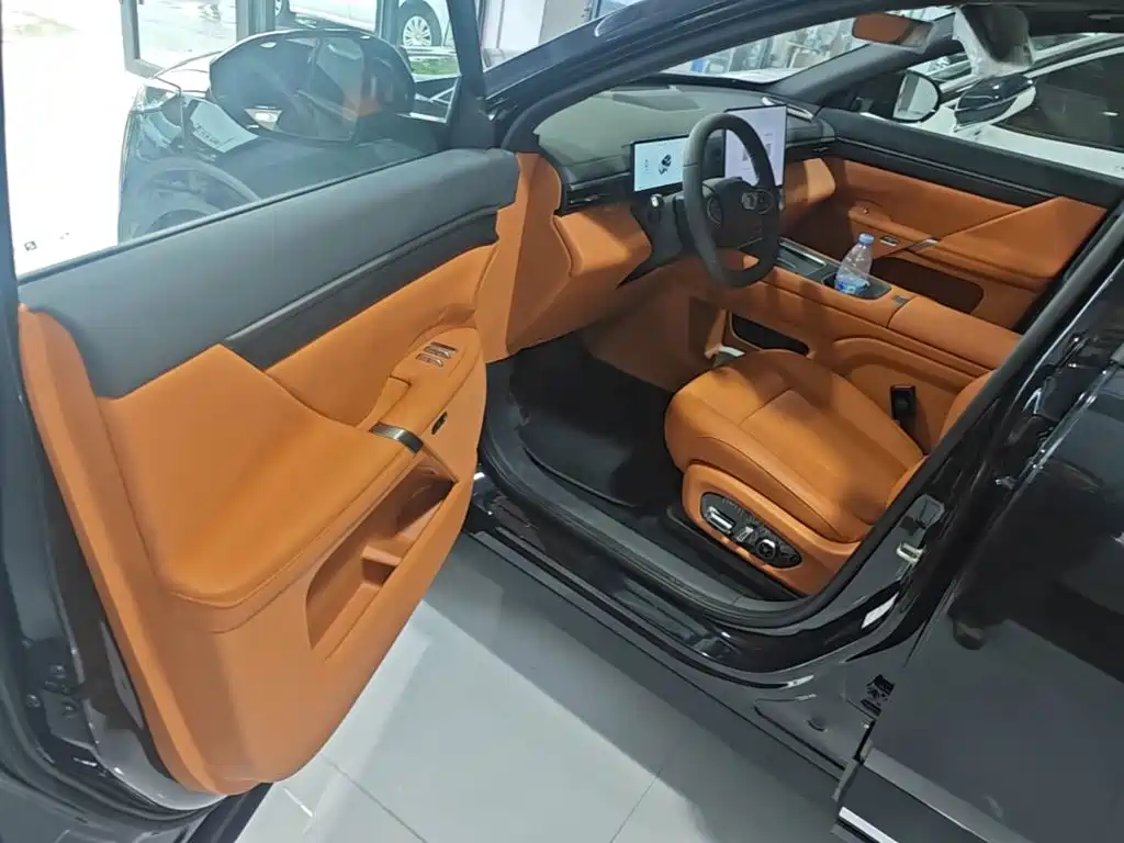 Dongfeng Yipai eπ008 2026 2026 BEV Base Model (5-seater)