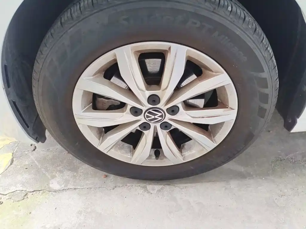 Photo 23 - Volkswagen Polo