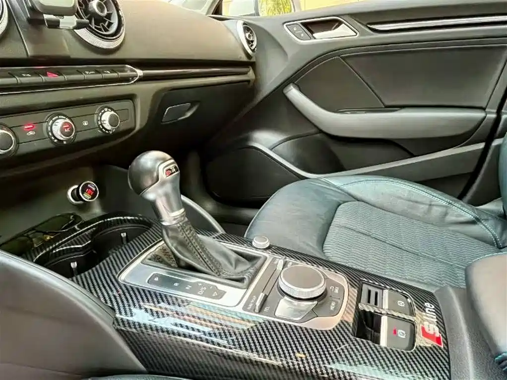 Audi A3 2017 Sportback 35 TFSI Fashion фото 7