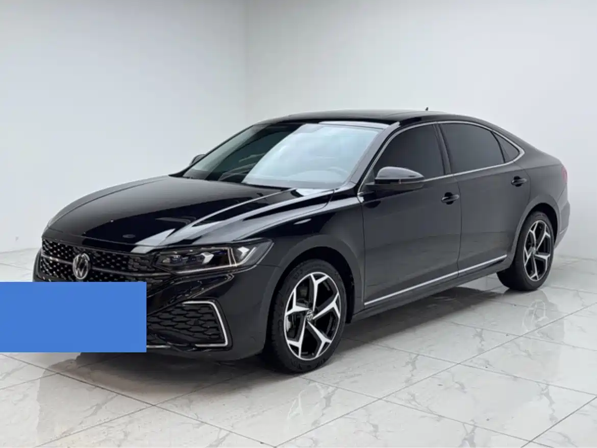 Volkswagen Passat 2025 Outstanding 330TSI Starlight Elite Edition