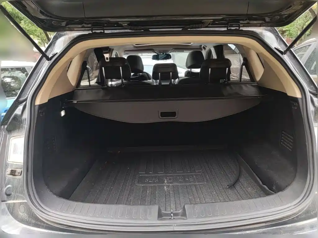 Baojun 560 2015 2015 1.8L Manual Luxury