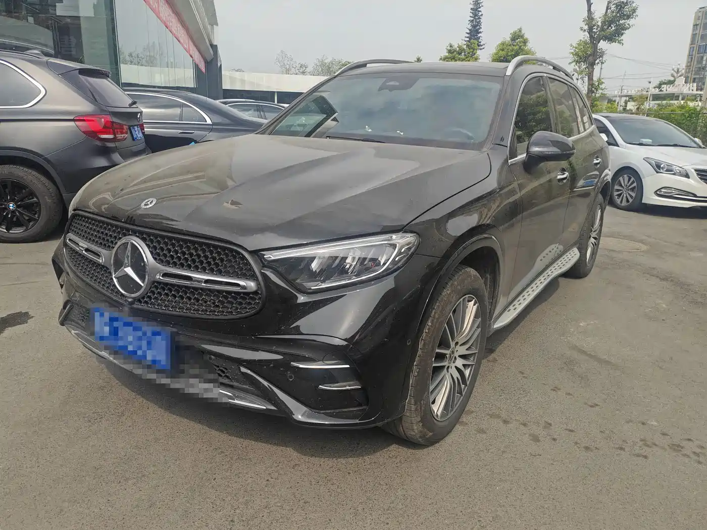MERCEDES-BENZ GLC