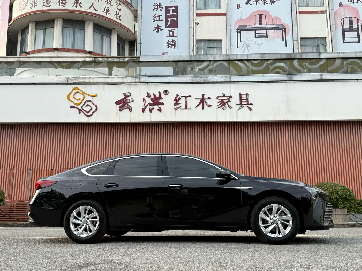 Buick LaCrosse 2026 2023 25T Cross Edition