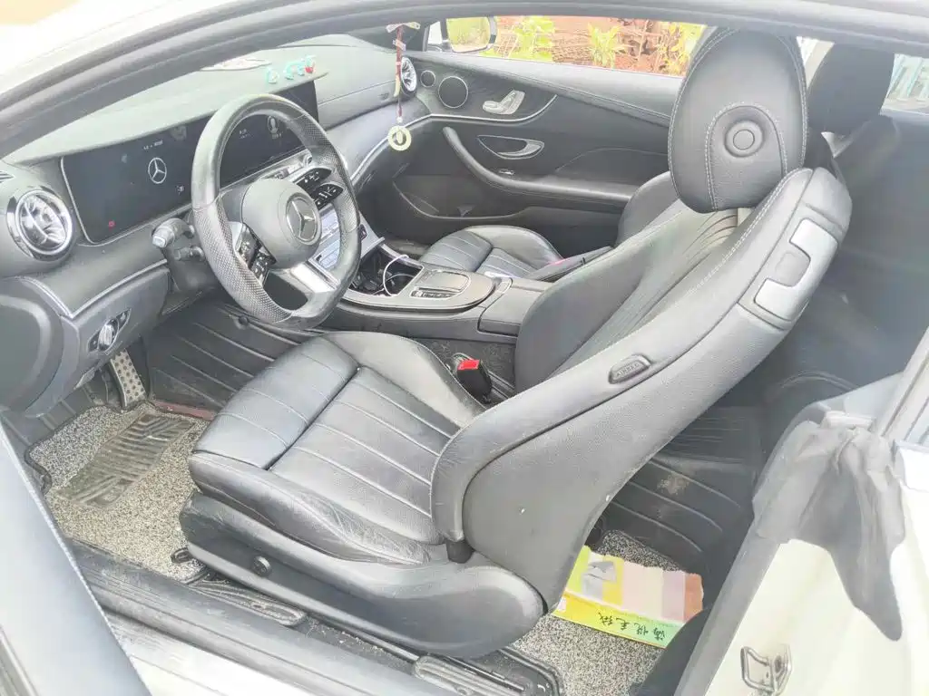 Mercedes-Benz E-Class, миниатюра 8