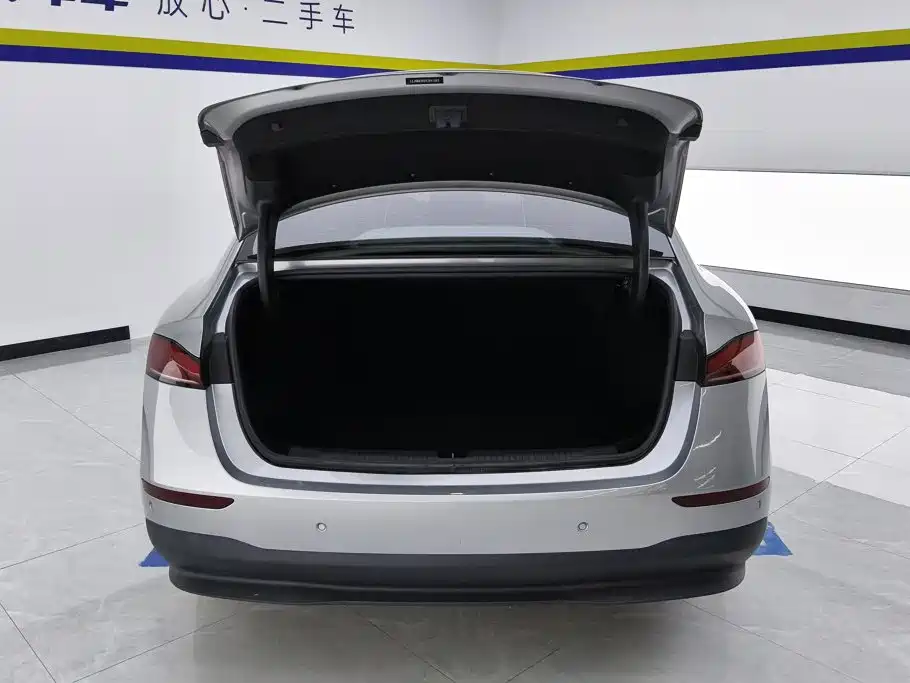 Фото 4 - Roewe D7