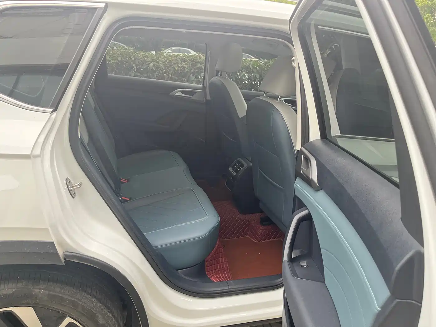Volkswagen Tharu 2024 300TSI 2WD Full Moon Edition фото 9