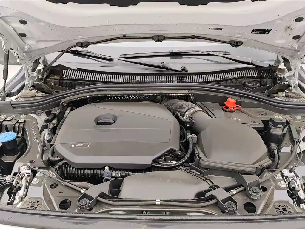 BMW 2 Series 2025 225L M Sport Package фото 17